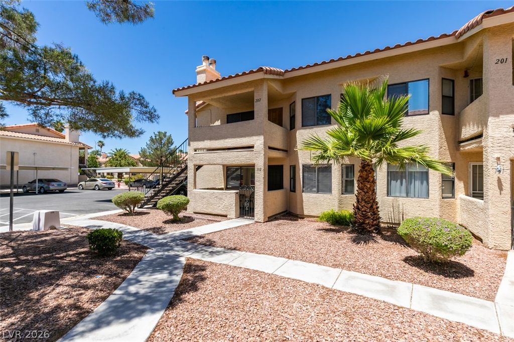 1201 North Buffalo Drive 102, Las Vegas, NV 89128 — photo 3