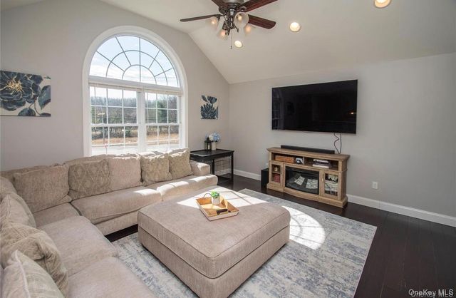 3 Shoddy Hollow Road, Otisville, NY 10963