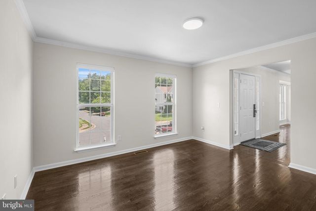 4925 FRISHMAN CT, Woodbridge, VA 22193
