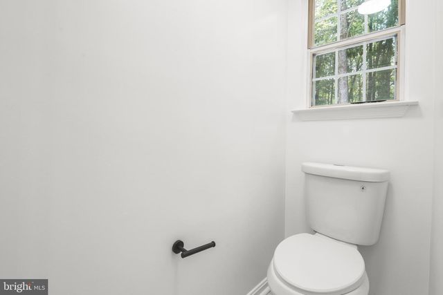 4925 FRISHMAN CT, Woodbridge, VA 22193