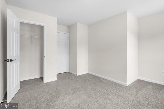 4925 FRISHMAN CT, Woodbridge, VA 22193