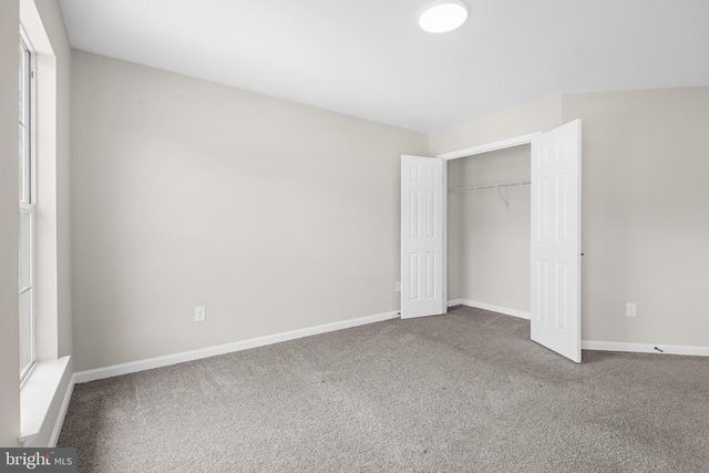 4925 FRISHMAN CT, Woodbridge, VA 22193