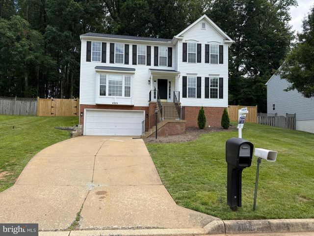 4925 FRISHMAN CT, Woodbridge, VA 22193