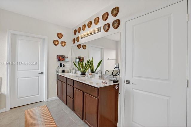 13270 SW 272nd St, Homestead, FL 33032