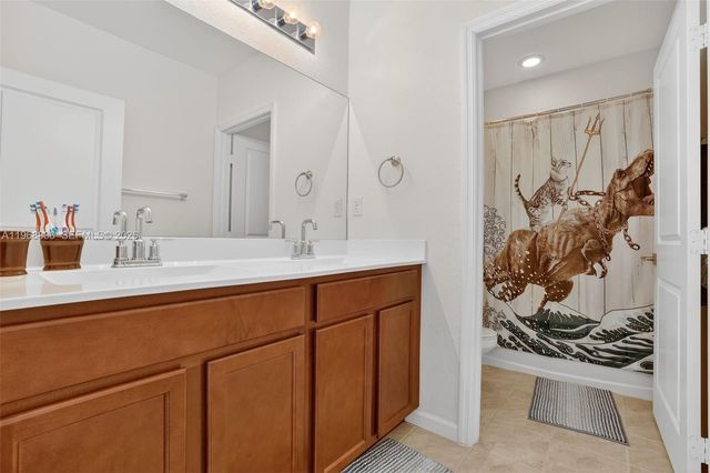 13270 SW 272nd St, Homestead, FL 33032