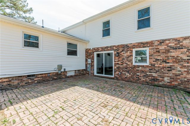 10900 London Dr, Glen Allen, VA 23060