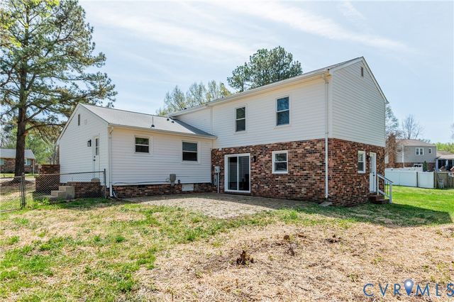 10900 London Dr, Glen Allen, VA 23060