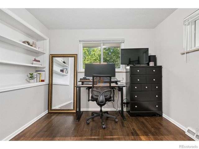 3148 E Maplewood Avenue E, Centennial, CO 80121
