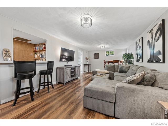 3148 E Maplewood Avenue E, Centennial, CO 80121