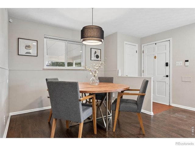 3148 E Maplewood Avenue E, Centennial, CO 80121