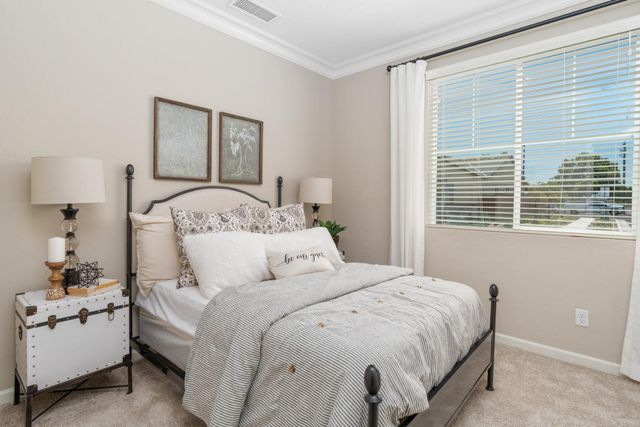 1942 N Arroyo Avenue, Fresno, CA 93727