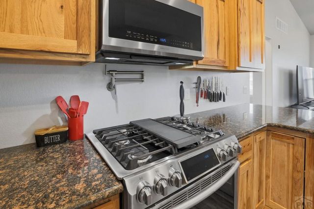 830 S Blakeland Dr, Pueblo West, CO 81007