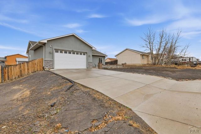 830 S Blakeland Dr, Pueblo West, CO 81007