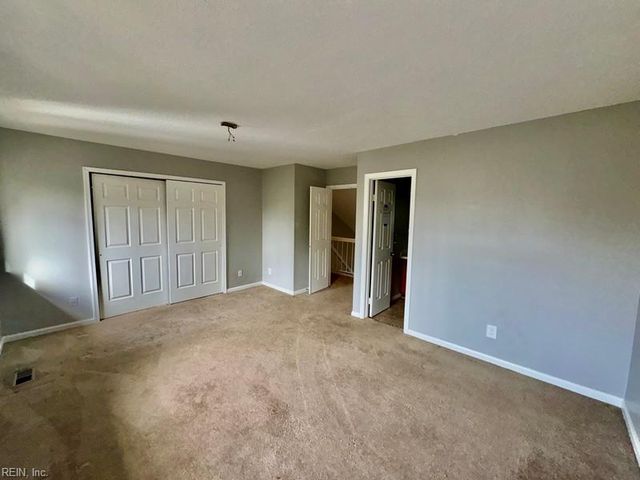 153 Greendale RD, Virginia Beach, VA 23452