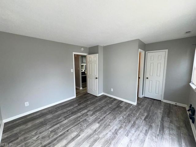 153 Greendale RD, Virginia Beach, VA 23452