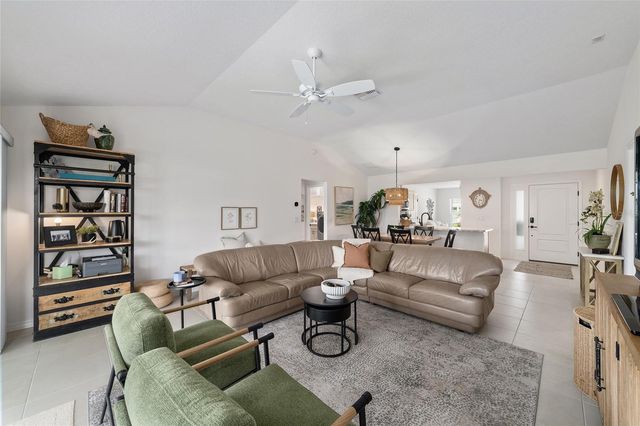 986 DAVEY LANE, The Villages, FL 32163