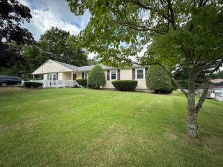 1 Country Club Rd, North Reading, MA 01864