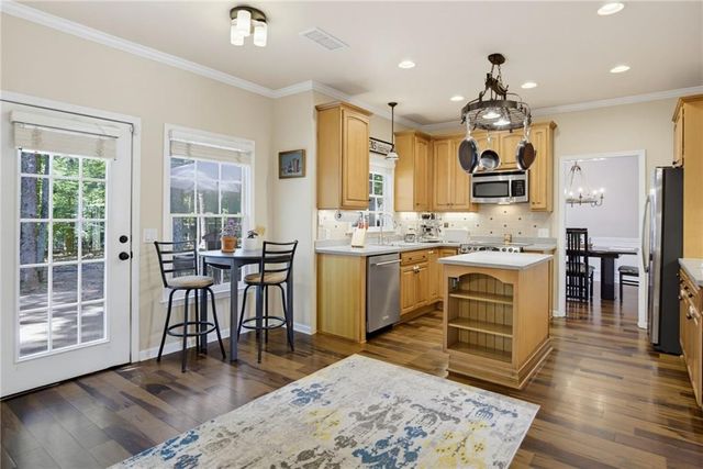 1100 Arya Drive, Roswell, GA 30076