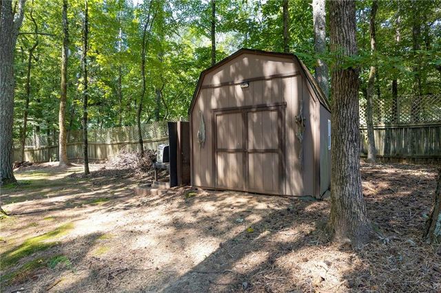 1100 Arya Drive, Roswell, GA 30076