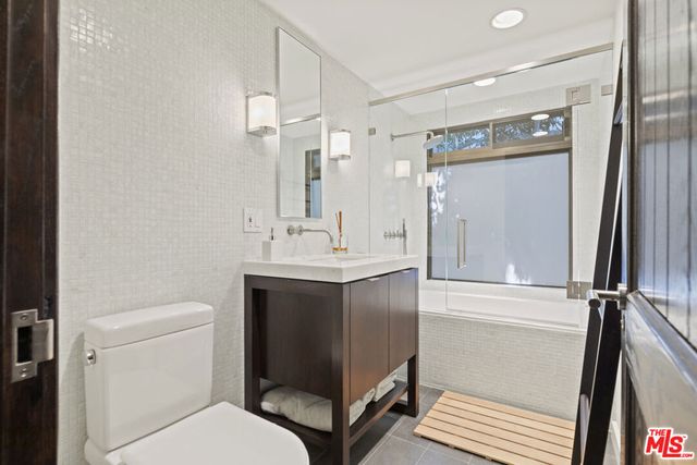 31833 Sea Level Drive, Malibu, CA 90265