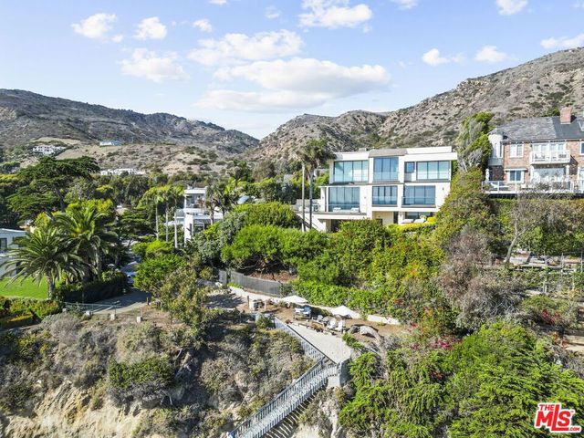 31833 Sea Level Drive, Malibu, CA 90265