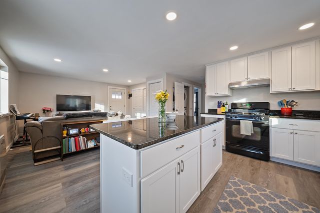 15 Churchill Way, Lebanon, NH 03766