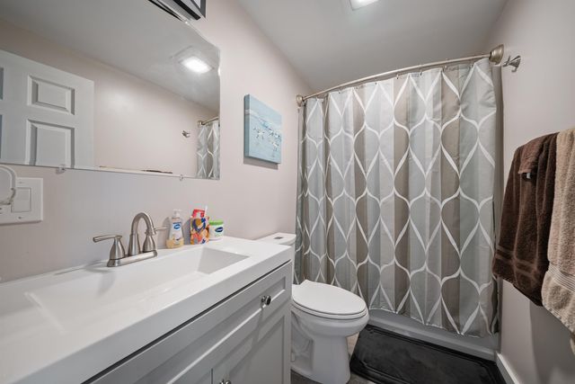 15 Churchill Way, Lebanon, NH 03766