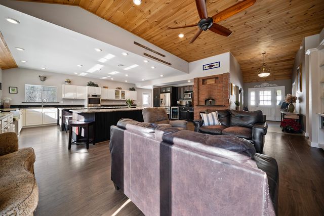 15 Churchill Way, Lebanon, NH 03766