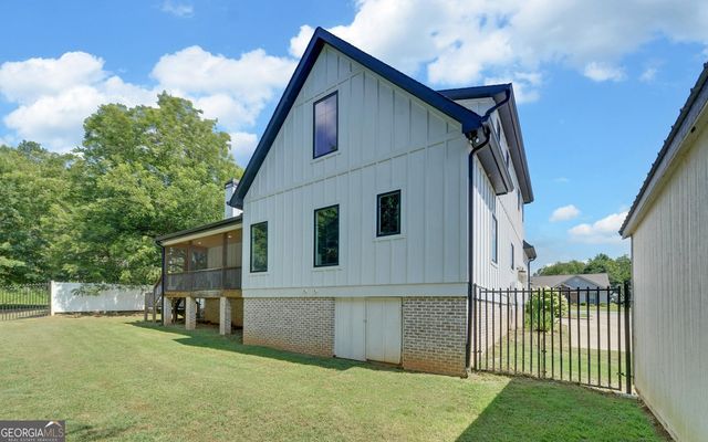 24 Brookhaven Way, Bowersville, GA 30516