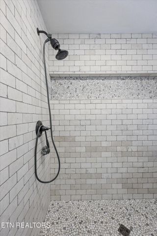 1019 Janes Meadow Rd, Knoxville, TN 37932