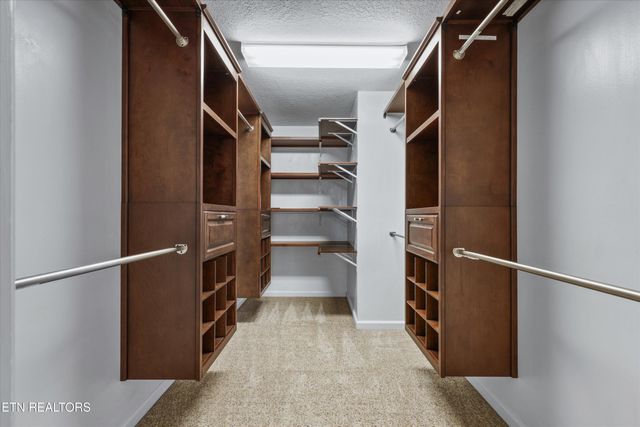 1019 Janes Meadow Rd, Knoxville, TN 37932