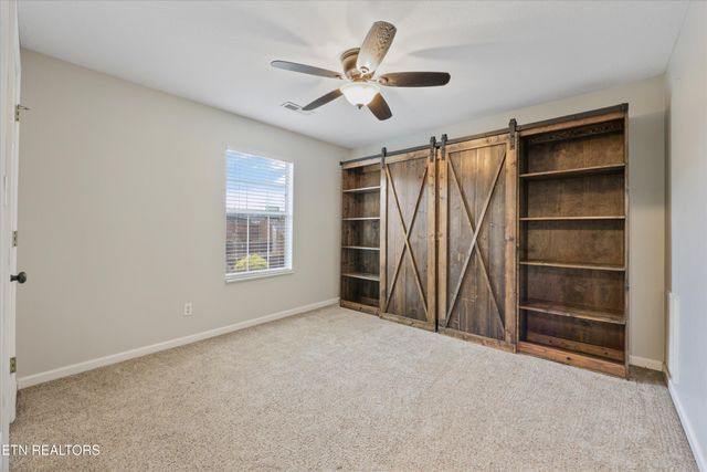 1019 Janes Meadow Rd, Knoxville, TN 37932