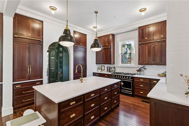 286 S Wayne Street, Jesup, GA 31546