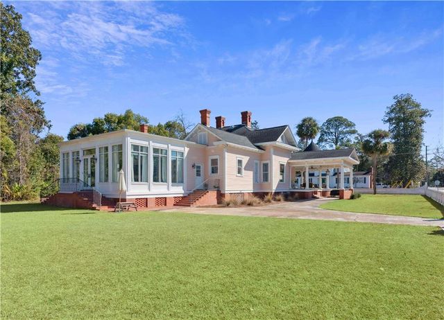286 S Wayne Street, Jesup, GA 31546