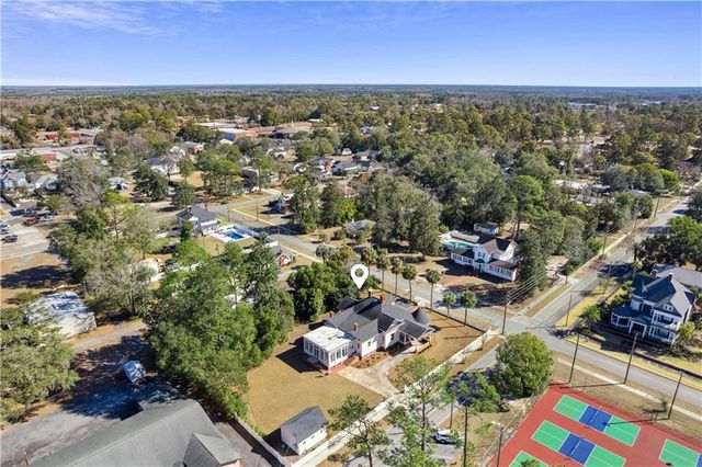 286 S Wayne Street, Jesup, GA 31546