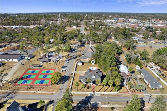 286 S Wayne Street, Jesup, GA 31546
