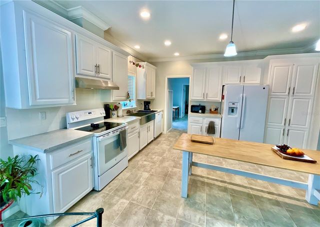 122 TANNER ROAD, Florahome, FL 32140