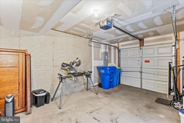 1245 KNOB RUN, York, PA 17408