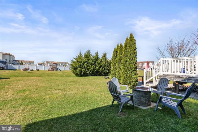 1245 KNOB RUN, York, PA 17408