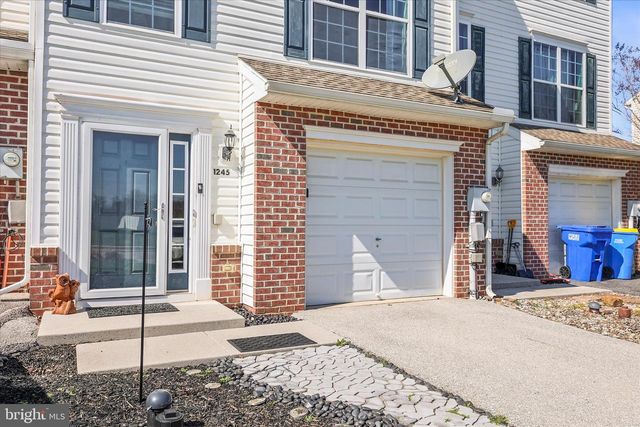 1245 KNOB RUN, York, PA 17408