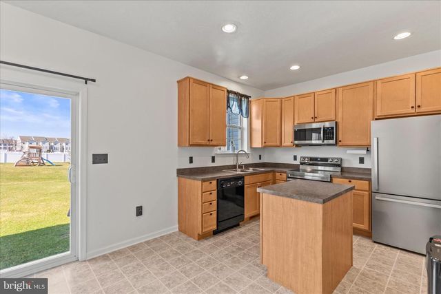 1245 KNOB RUN, York, PA 17408