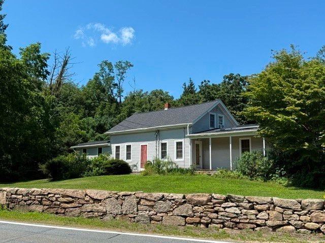2447 Division Road, East Greenwich, RI 02818