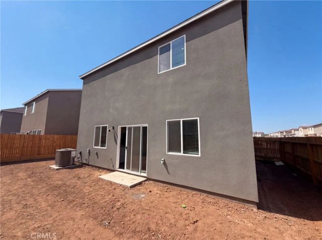 4496 Bellaire, Clovis, CA 93619