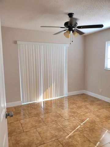 4440 NW 19th Terrace, Oakland Park, FL 33309