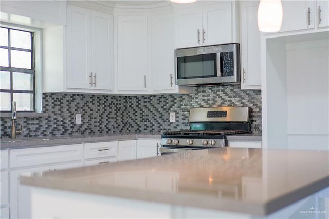 110 N Fir Street, Pharr, TX 78577