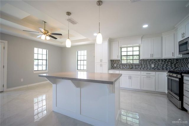 110 N Fir Street, Pharr, TX 78577