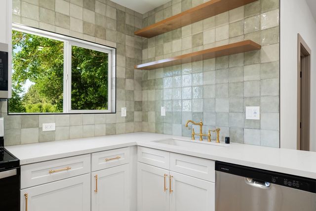 14268 State Highway 160, Ryde, CA 95680