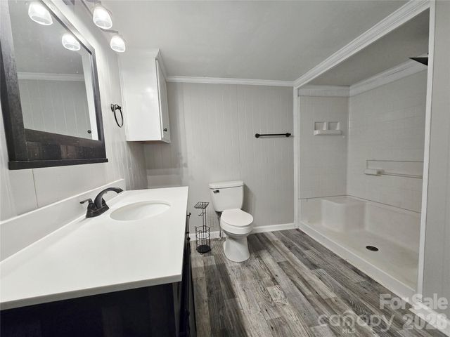 811 Sulphur Springs Road, Hiddenite, NC 28636