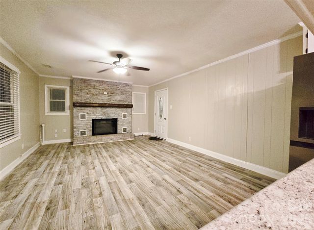 811 Sulphur Springs Road, Hiddenite, NC 28636