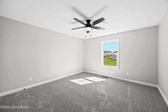 136 Wooded Glen Dr, Mt Washington, KY 40047